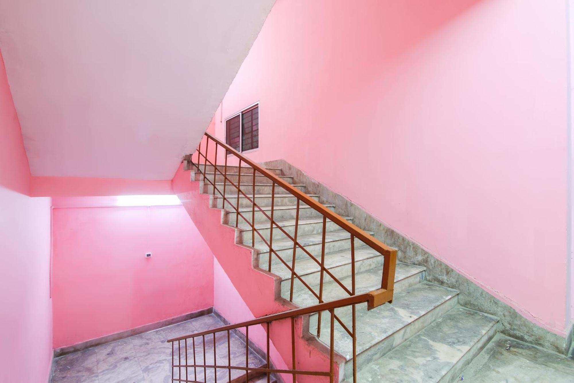 Collection O Nit More Adityapur Formerly Hotel Subheksha جمشيدبور المظهر الخارجي الصورة